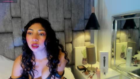 Emma online show from 11-30-25, 05:11