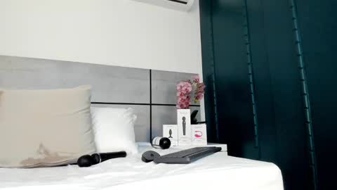  Emma  online show from 02-09-25, 08:22