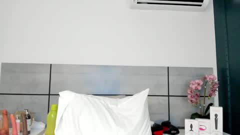  Emma  online show from 03-08-25, 05:38