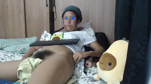 Snapshot of emmasweet95 chatting on 01-10-25, 08:40 emmasweet95 online show from 01-10-25, 08:40