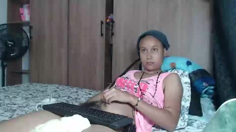 Snapshot of emmasweet95 chatting on 01-14-25, 05:40 emmasweet95 online show from 01-14-25, 05:40
