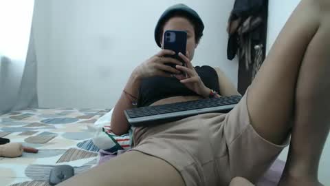 Snapshot of emmasweet95 chatting on 02-23-26, 06:05 emmasweet95 online show from 02-23-26, 06:05