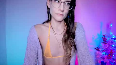 RH-NEGATIVE GREEN-EYED BAELIEN online show from 06-10-26, 10:08