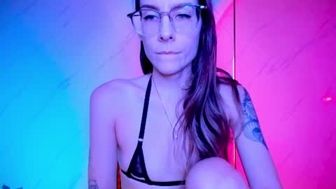 RH-NEGATIVE GREEN-EYED BAELIEN online show from 07-06-26, 03:36