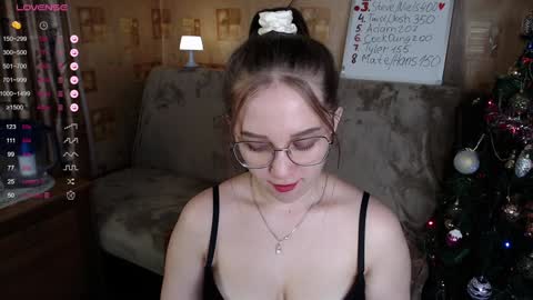 Mia online show from 01-05-25, 03:45