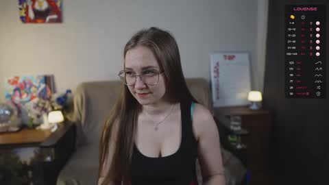 Mia online show from 10-04-25, 04:38