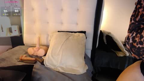 Emma watsom online show from 02-14-25, 04:52