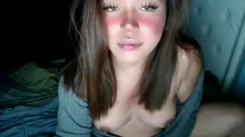 Snapshot of emmawatsoons chatting on 11-10-25, 07:18 YourDreamGirl Emma online show from 11-10-25, 07:18