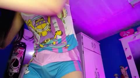 Snapshot of emmaxx7 chatting on 10-16-25, 03:13 Emma online show from 10-16-25, 03:13