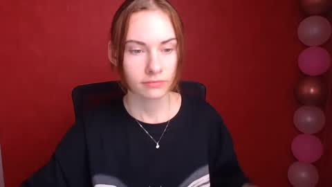 Snapshot of emmi_rossum chatting on 02-19-25, 06:11 Emmi online show from 02-19-25, 06:11