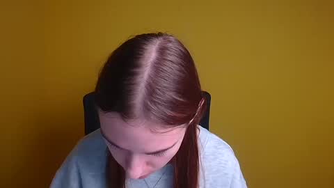 Snapshot of emmi_rossum chatting on 03-04-25, 12:12 Emmi online show from 03-04-25, 12:12