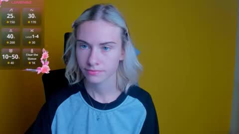 Snapshot of emmi_rossum chatting on 10-10-25, 07:07 Emmi online show from 10-10-25, 07:07