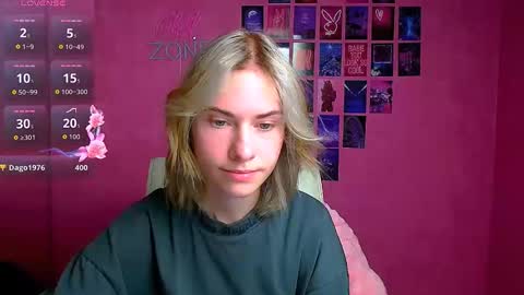 Snapshot of emmi_rossum chatting on 10-18-25, 05:54 Emmi online show from 10-18-25, 05:54