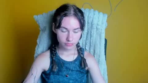 Emmi online show from 06-24-26, 11:42