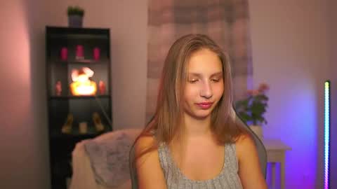 Snapshot of emmie_murray chatting on 01-16-26, 07:07 Emmie online show from 01-16-26, 07:07