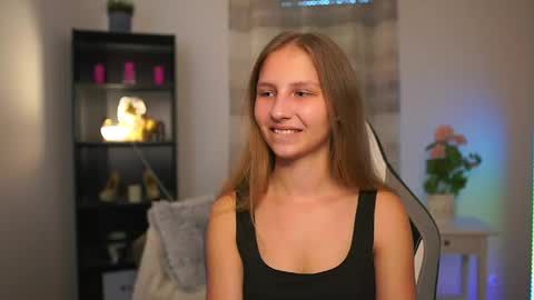Emmie online show from 05-06-26, 12:54