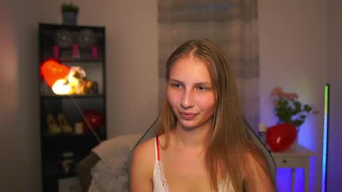 Emmie online show from 05-31-26, 06:09