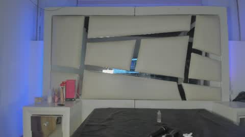 emmily_evans_ online show from 07-23-26, 01:58