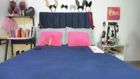          online show from 06-26-26, 12:42