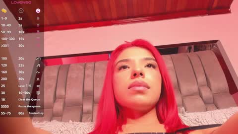 Snapshot of emmily_savage chatting on 01-10-25, 10:17 online show from 01-10-25, 10:17