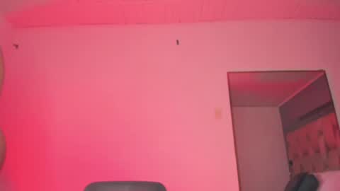 Snapshot of emmily_savage chatting on 02-02-25, 04:15 online show from 02-02-25, 04:15