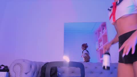 Snapshot of emmily_savage chatting on 02-26-25, 05:07 online show from 02-26-25, 05:07