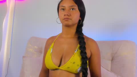 EMMILY online show from 05-12-26, 09:12