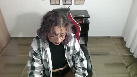 Emmily online show from 12-02-25, 05:57