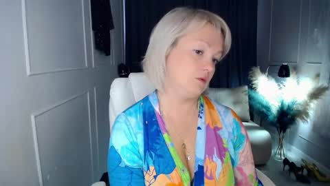 emmmam online show from 06-01-26, 12:07