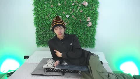 SERGIO online show from 11-25-25, 01:11