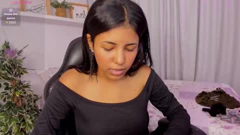 Snapshot of emmy_heart7 chatting on 09-16-25, 03:29 Emmy Heart online show from 09-16-25, 03:29