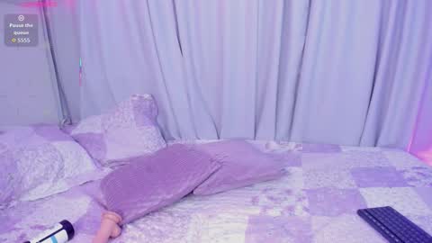 Emmy Heart online show from 11-09-25, 03:27