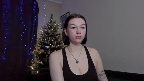 Snapshot of emmy_m00n chatting on 01-02-25, 02:00 Emily Johny online show from 01-02-25, 02:00