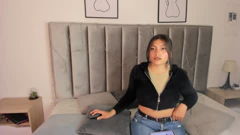 Snapshot of emmy_turnner chatting on 01-11-25, 12:07 Emily Laila online show from 01-11-25, 12:07