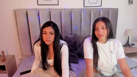 Snapshot of emmy_turnner chatting on 01-16-25, 03:46 Emily Laila online show from 01-16-25, 03:46