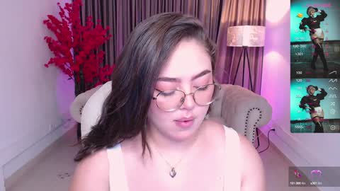 Snapshot of emmy_walker1 chatting on 01-20-25, 11:02 Emmy Walker online show from 01-20-25, 11:02