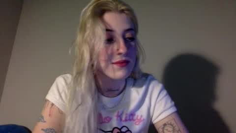 Snapshot of emmydesire chatting on 02-27-26, 08:31 Emmy online show from 02-27-26, 08:31