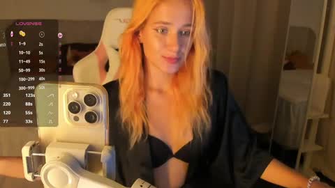 Emmylie online show from 04-26-26, 06:27