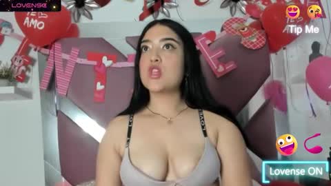 Snapshot of emmymiller1 chatting on 02-17-25, 10:47 emmymiller1 online show from 02-17-25, 10:47