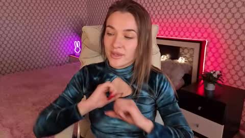 Emma online show from 10-17-25, 09:12