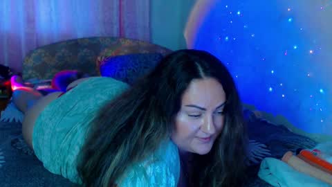 Emmy online show from 01-11-25, 01:53