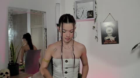 Emperatriz online show from 12-27-24, 05:37