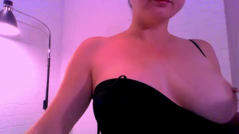 M online show from 07-29-26, 02:43