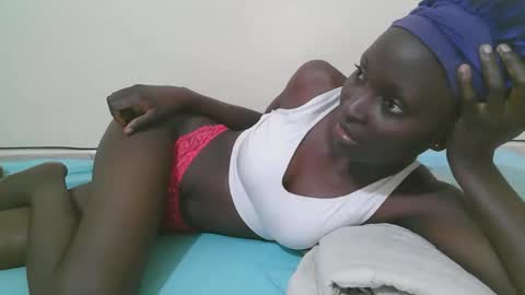 empress_ivy1 online show from 04-13-26, 06:13