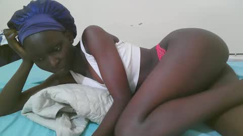 empress_ivy1 online show from 04-14-26, 06:19