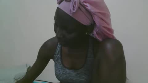 Snapshot of empress_ivy1 chatting on 05-23-26, 03:27 empress_ivy1 online show from 05-23-26, 03:27