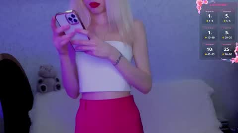 Snapshot of empress_ki chatting on 01-18-26, 12:25 Ki online show from 01-18-26, 12:25