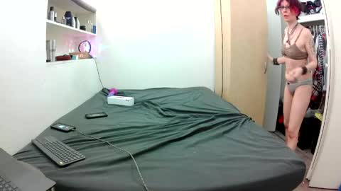 Empress Lillth online show from 04-17-26, 06:33