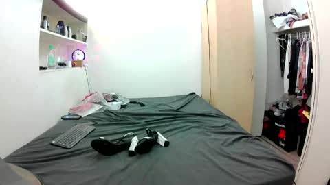 Snapshot of empress_lillth chatting on 06-03-26, 04:23 Empress Lillth online show from 06-03-26, 04:23
