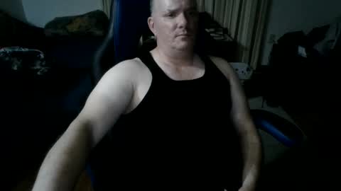 Snapshot of emsguy1 chatting on 05-24-26, 06:18 Matt online show from 05-24-26, 06:18